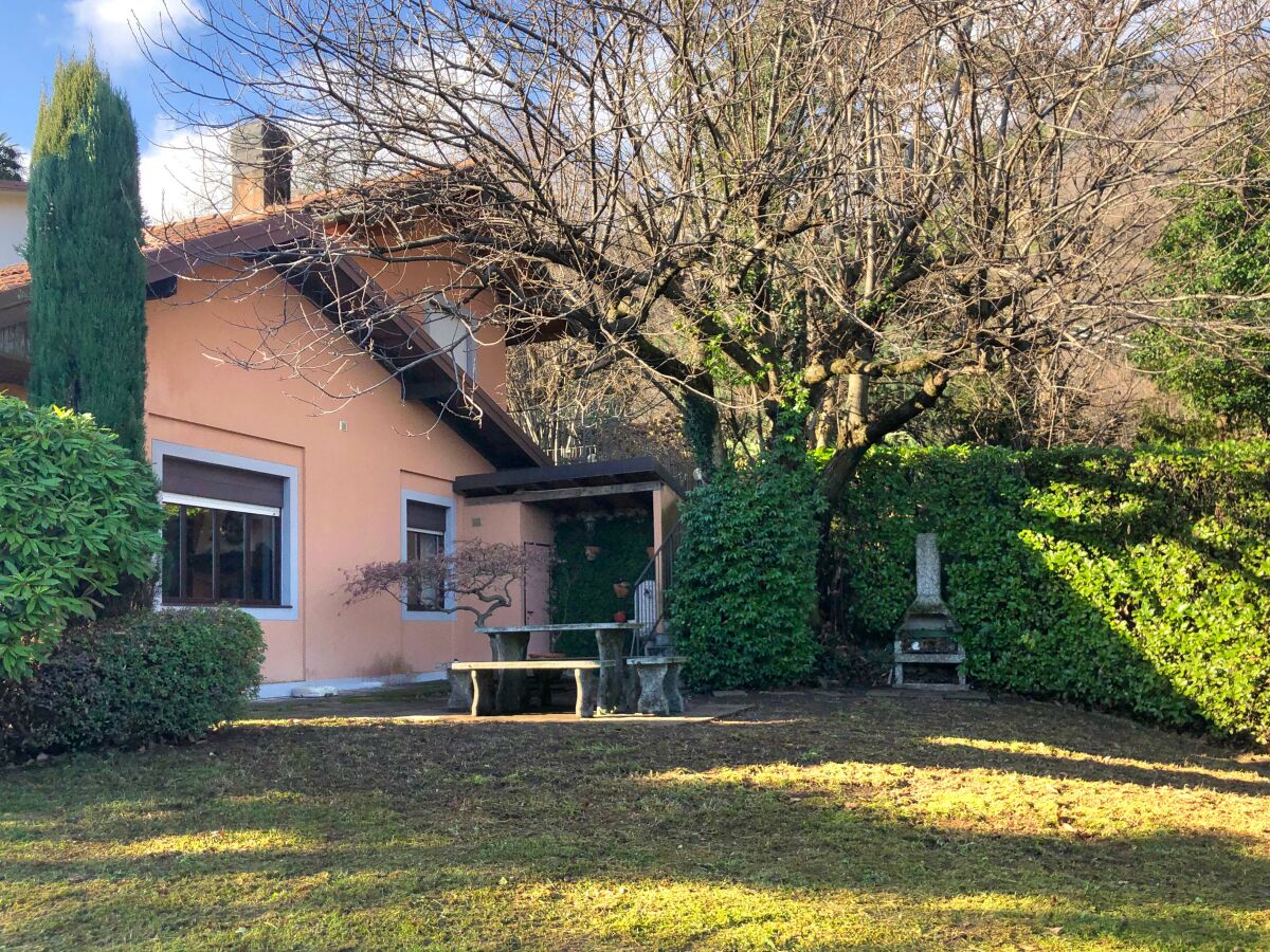 Holiday house The Enchanted Chestnut - Outdoor photo 4