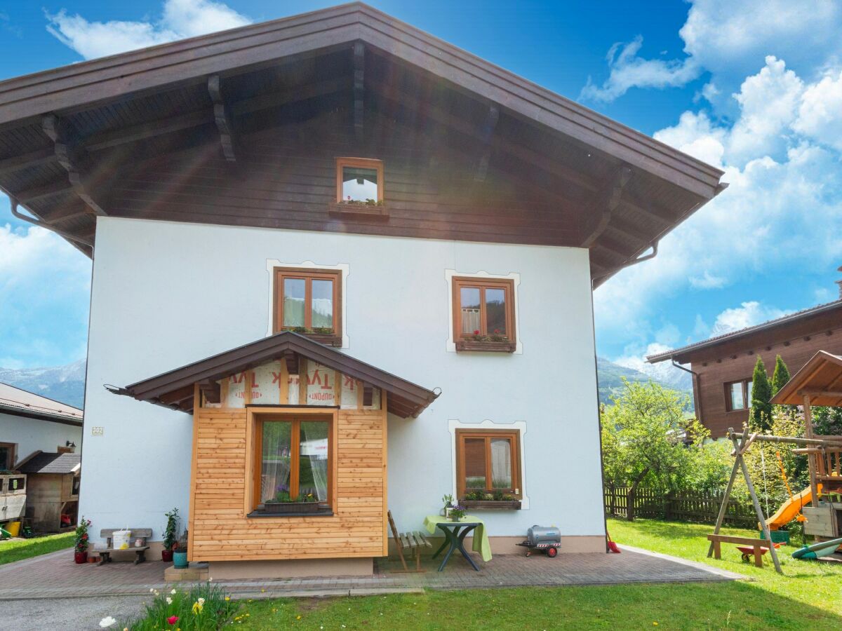 Apartment Apartment in Piesendorf near Ski Slopes - Outdoor photo 3