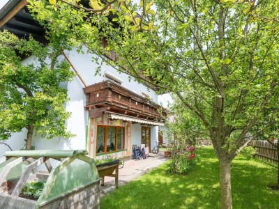 Apartment Apartment in Piesendorf near Ski Slopes - Outdoor photo 2