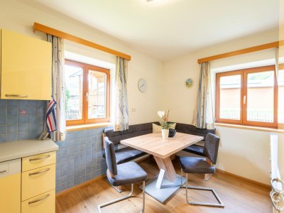 Apartment Apartment in Piesendorf near Ski Slopes - Features photo 11