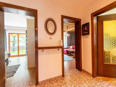 Apartment Apartment in Piesendorf near Ski Slopes - Features photo 22