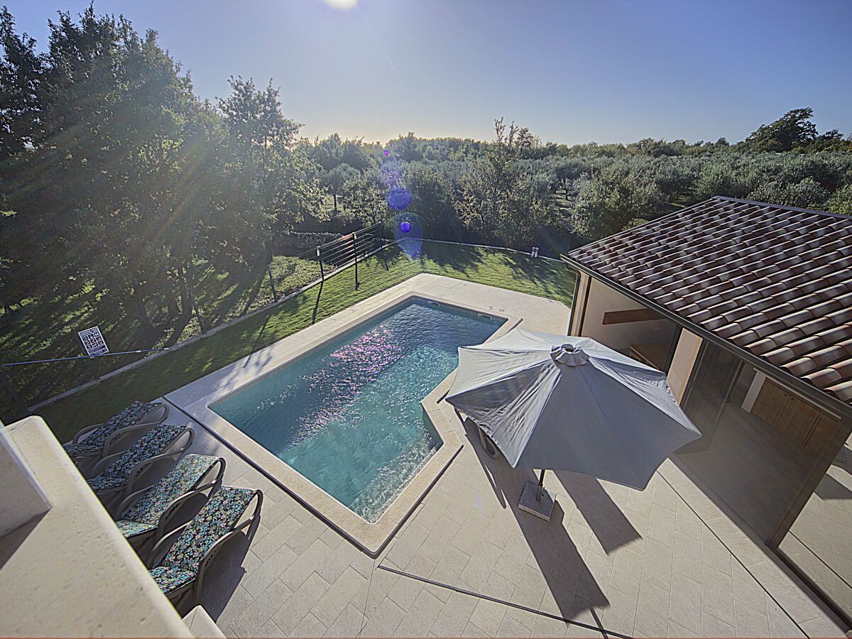 Villa Villa with pool Klarići - Outdoor photo 4