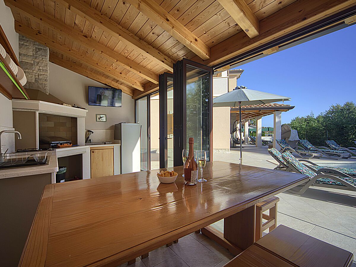 Villa Villa with pool Klarići - Outdoor photo 5