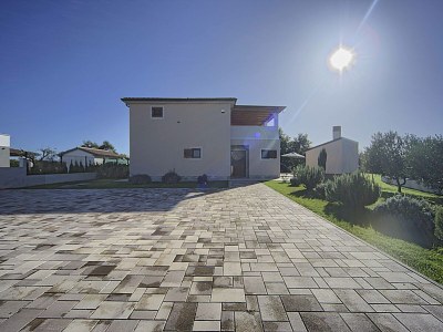Villa Villa with pool Klarići - Outdoor photo 8