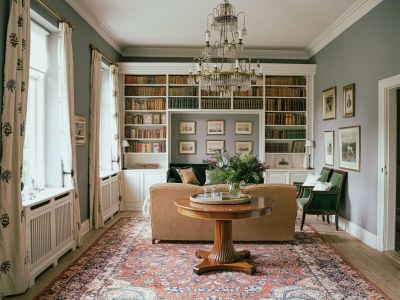 Castle No title - Features photo 15