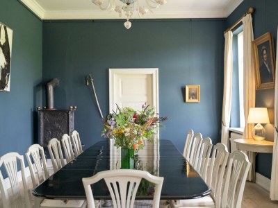 Castle No title - Features photo 18