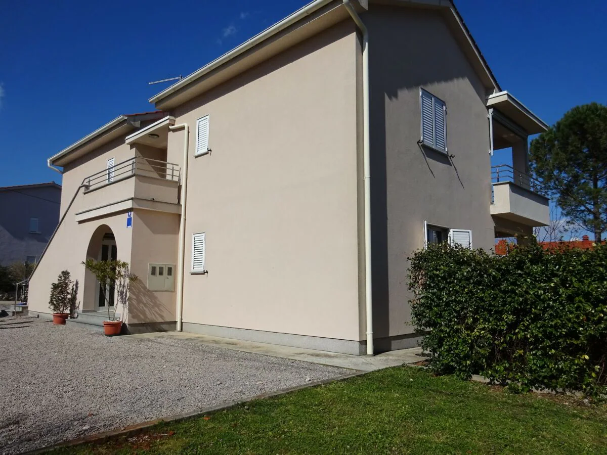 Apartment Apartment in Malinska near the Sea - Outdoor photo 2