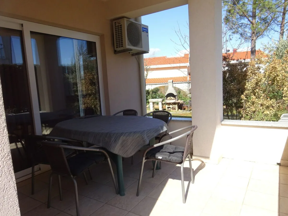 Apartment Apartment in Malinska near the Sea - Outdoor photo 3