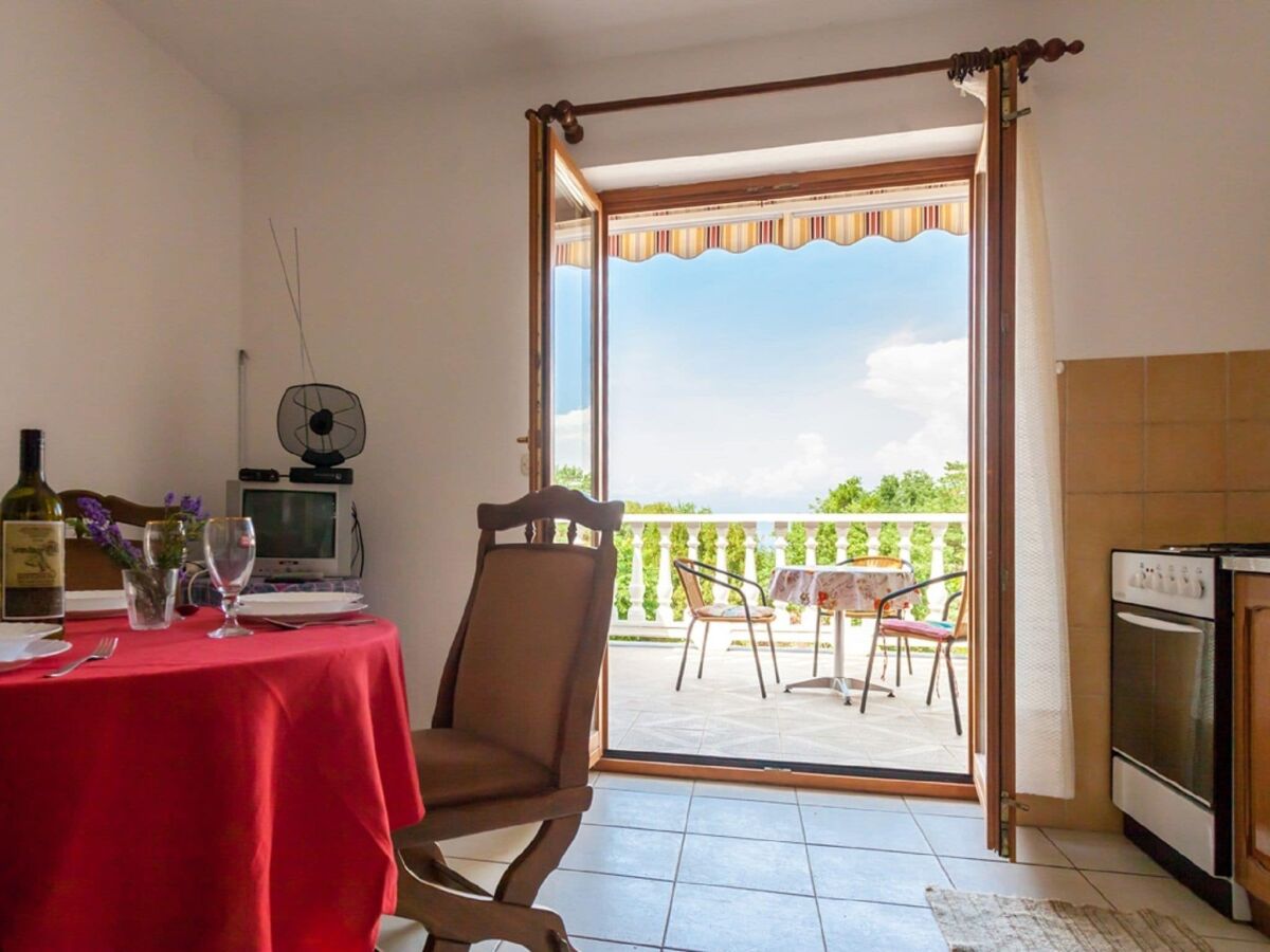 Apartment Wohnung in Malinska mit Terrasse - Features photo 3