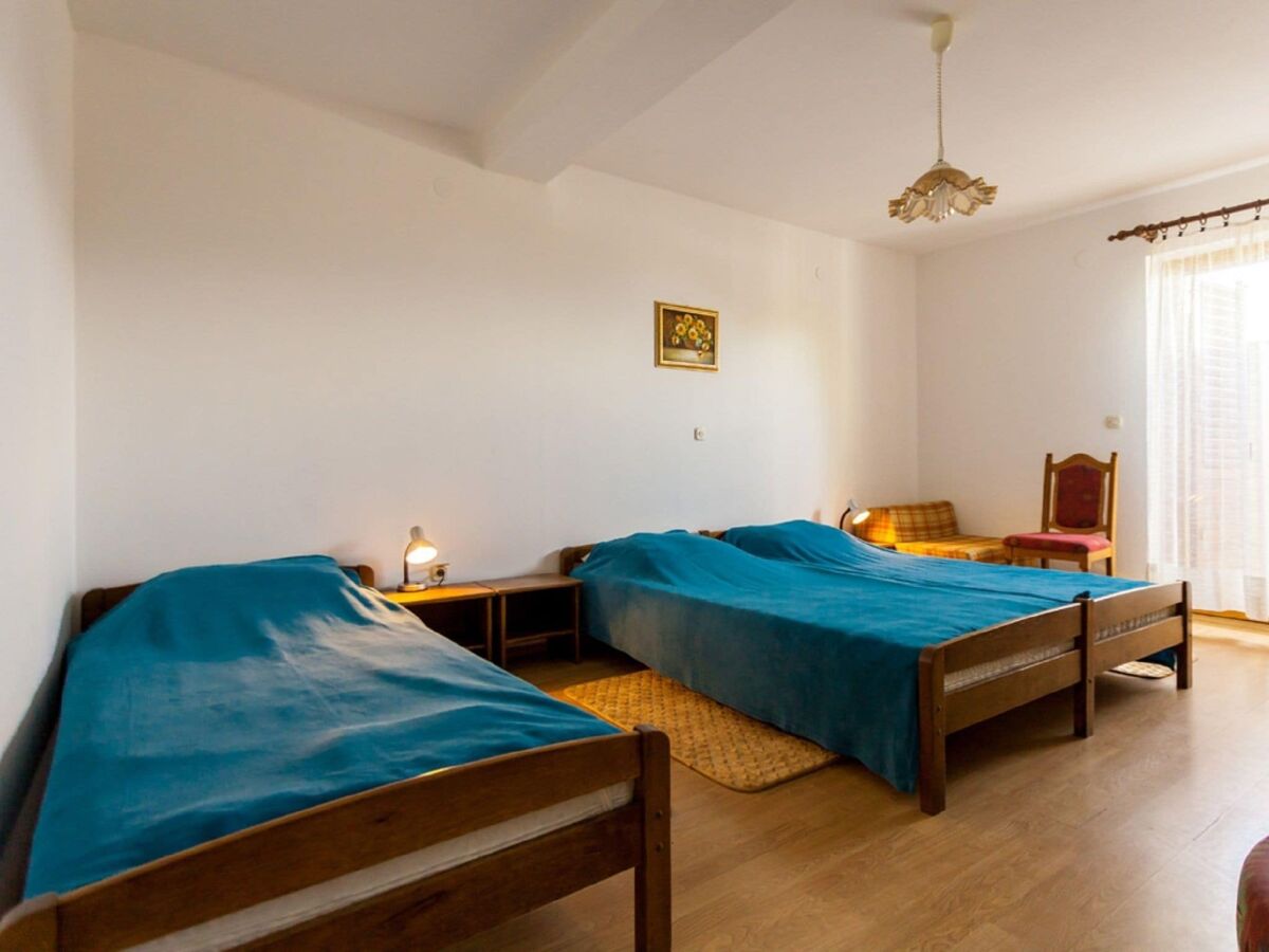 Apartment Wohnung in Malinska mit Terrasse - Features photo 4