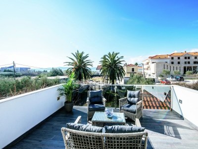 Apartment Luxurious Apartment in Zadar with Garden - Outdoor photo 2