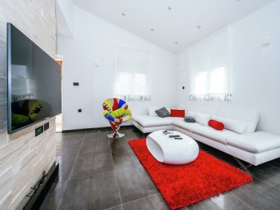 Apartment Luxurious Apartment in Zadar with Garden - Features photo 10