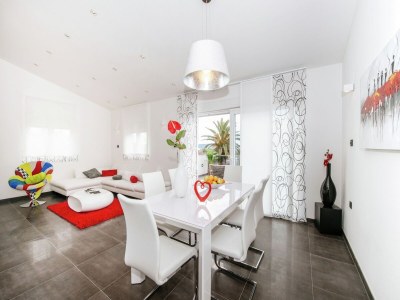 Apartment Luxurious Apartment in Zadar with Garden - Features photo 19