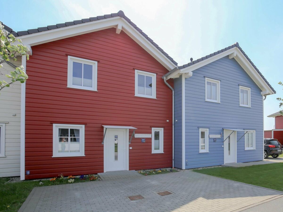 Holiday house Exklusiv eingerichtetes Ferienhaus in Strandnähe