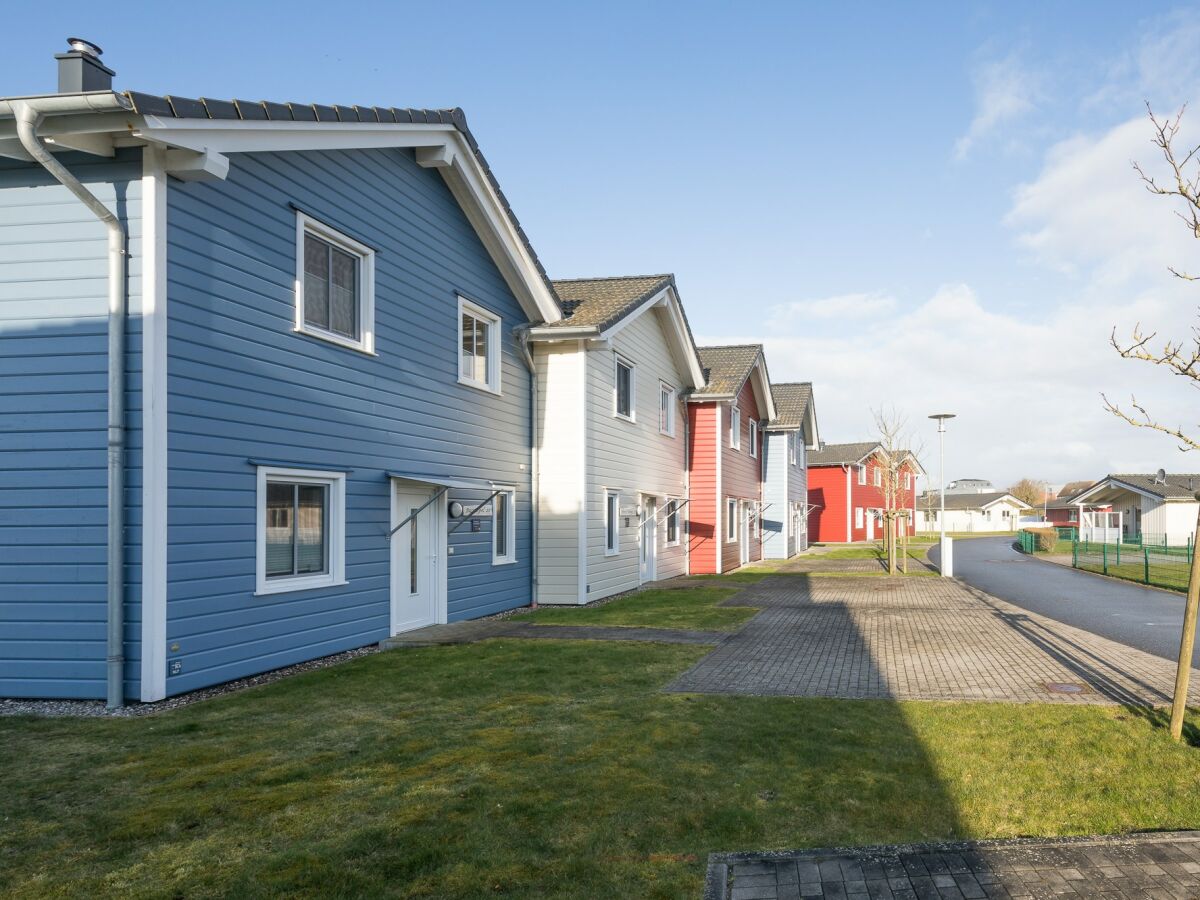 Holiday house Exklusiv eingerichtetes Ferienhaus in Strandnähe - Outdoor photo 2
