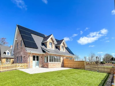 Holiday house Moderne Doppelhaushälfte in Niebüll - Outdoor photo 2