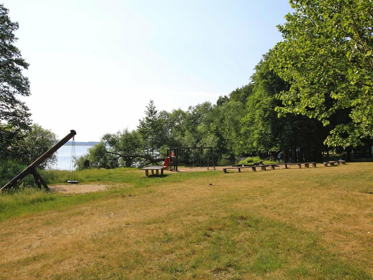 Apartment Ferienwohnung, Röbel an der Müritz - Outdoor photo 2