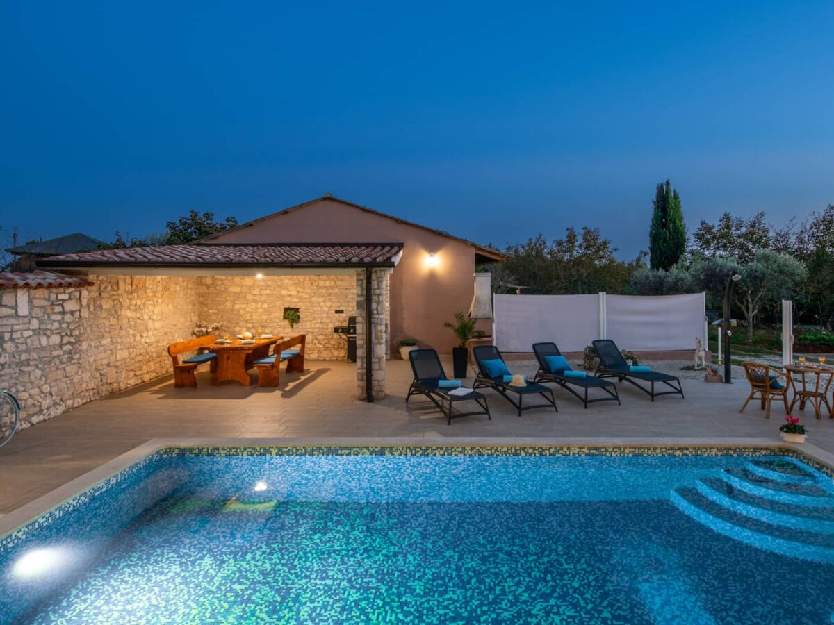 Holiday house Villa Lara with private pool - Outdoor photo 2