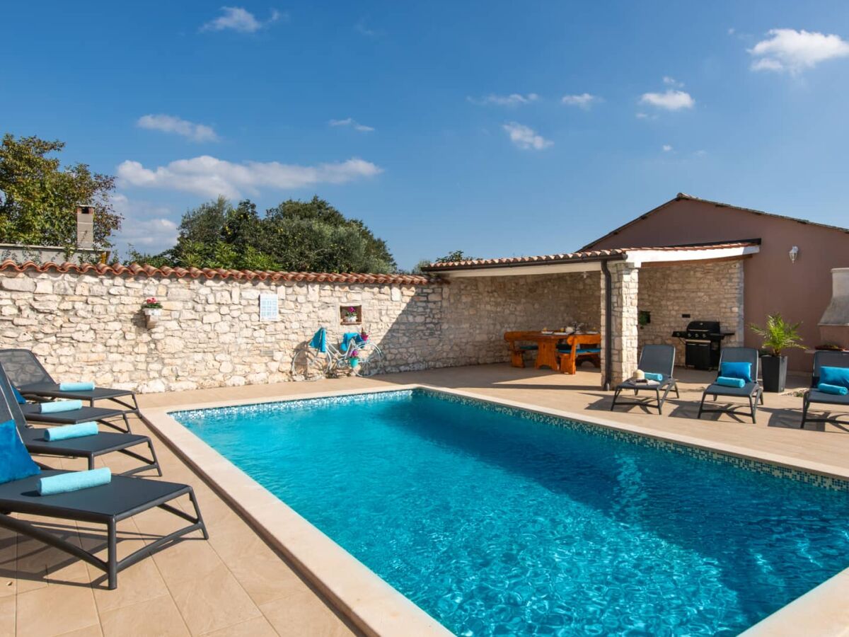 Holiday house Villa Lara with private pool - Outdoor photo 4