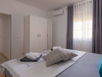 Holiday house Villa Lara with private pool - Features photo 26