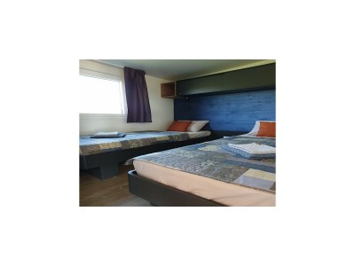 caravan Mobile Homes Karlo & Dino - Superior Two Bedroom Mobile Home - Features photo 11