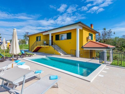 Villa Jole in Nedešćina - Villa