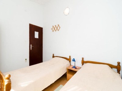 Holiday house Holiday Home Jasminka - Three Bedroom Holiday Home with Terrace and Sea View - Features photo 9