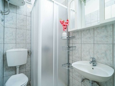 Apartment Apartments Nikolina (LU) - Two-Bedroom Apartment with Balcony - Features photo 8