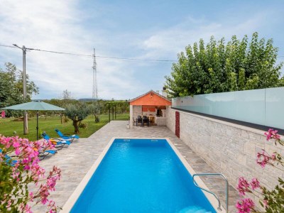 Villa Stilvolle Villa mit Swimmingpool und Garten - Outdoor photo 7