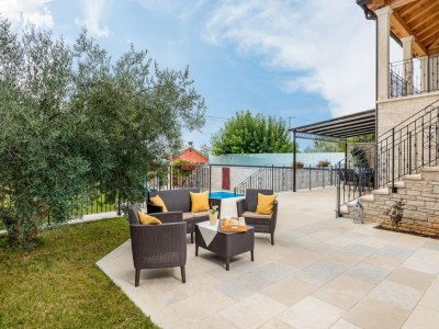 Villa Stilvolle Villa mit Swimmingpool und Garten - Outdoor photo 8