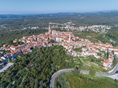 Villa Stilvolle Villa mit Swimmingpool und Garten - Environment photo 26