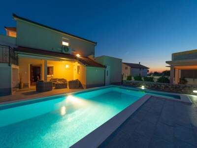 Villa Villa in Ugljane with private pool - Outdoor photo 7