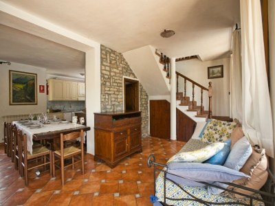 Holiday house Hillside Pool & Spa Retreat - Features photo 28