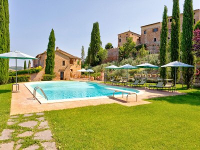 Holiday house Malerisches Ferienhaus in Montalcino mit Swimmingpool - Outdoor photo 12