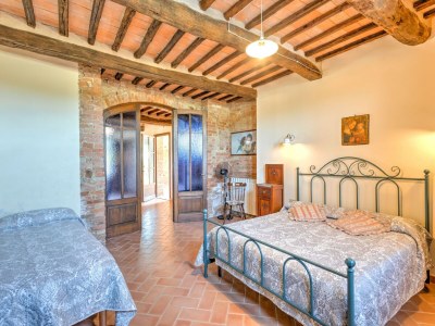 Holiday house Malerisches Ferienhaus in Montalcino mit Swimmingpool - Features photo 20