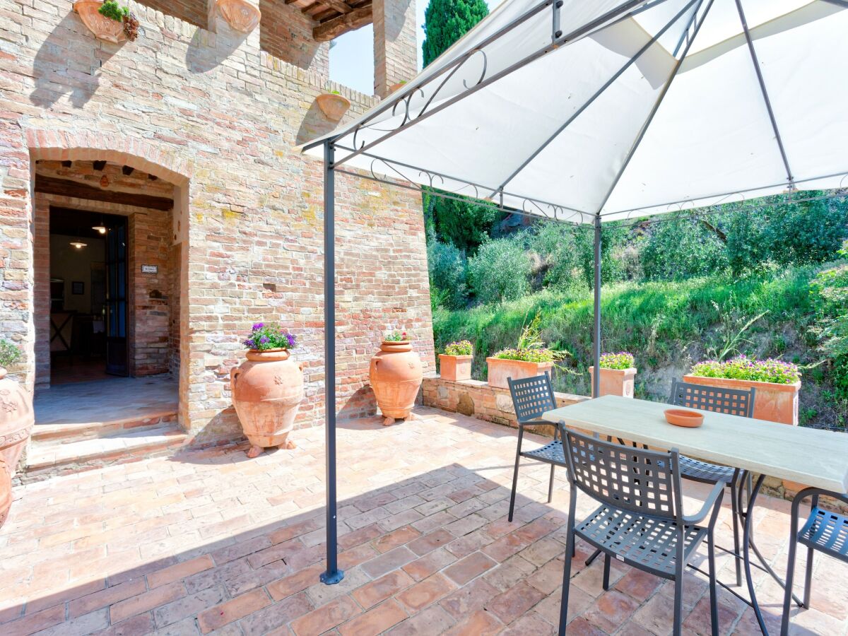 Farmhouse Abgelegenes Bauernhaus in Montalcino mit Pool