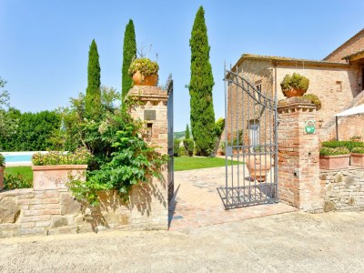 Farmhouse Abgelegenes Bauernhaus in Montalcino mit Pool - Features photo 28