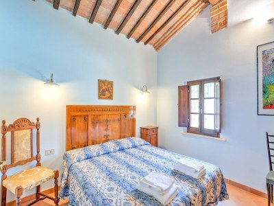 Farmhouse Abgelegenes Bauernhaus in Montalcino mit Pool - Features photo 31