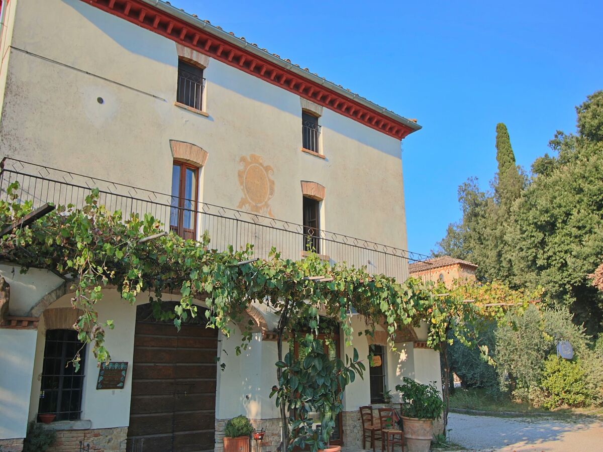 Farmhouse Raffinée Bauernhaus mit Blick auf den Pool