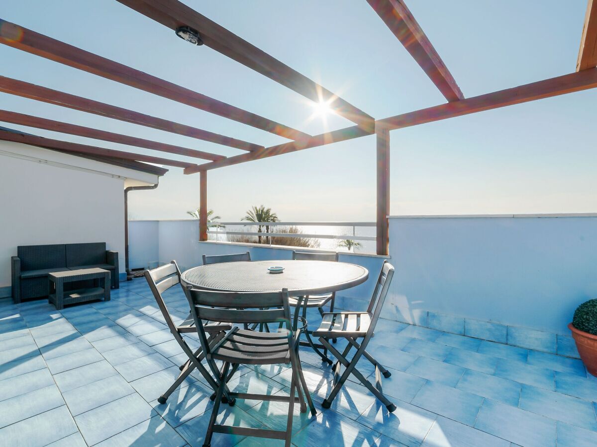 Apartment Belvilla by OYO Apartment in Policastro Bussentino - Outdoor photo 2