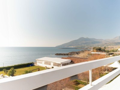 Apartment Belvilla by OYO Apartment in Policastro Bussentino - Outdoor photo 8