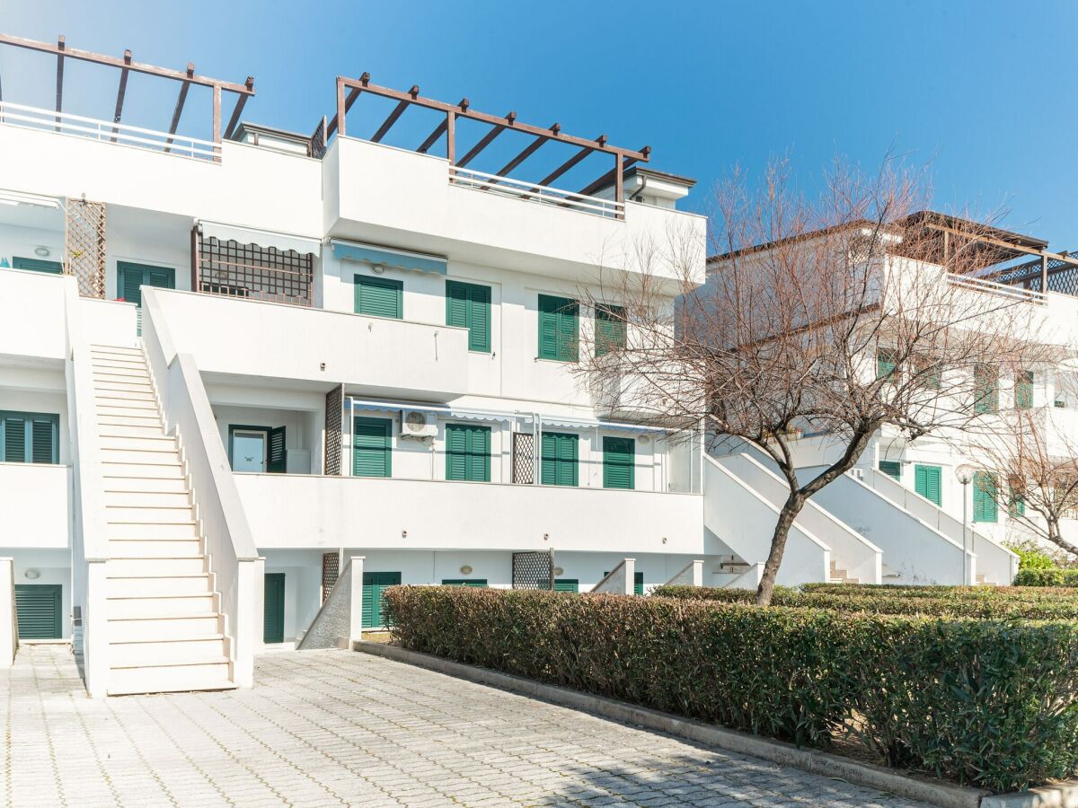 Apartment Gemütliche Wohnung in Policastro Bussentino mit Schwimmbad - Outdoor photo 2