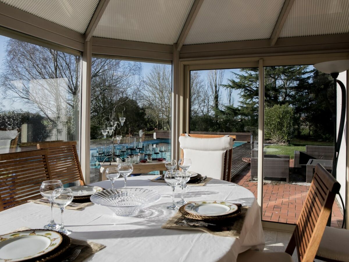 Holiday house Villa in Nalliers mit Pool und Garten - Outdoor photo 4