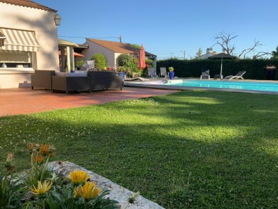 Holiday house Villa in Nalliers mit Pool und Garten - Outdoor photo 13