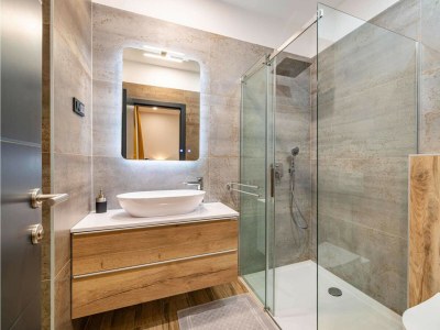 Villa Royal Hill with pool - Features photo 29