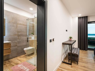 Villa Royal Hill with pool - Features photo 31