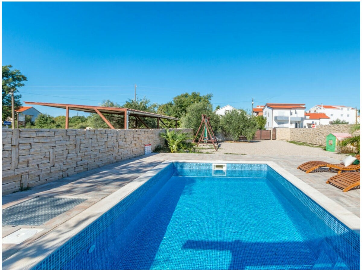 Holiday house Holiday Home Ema with pool - Outdoor photo 3