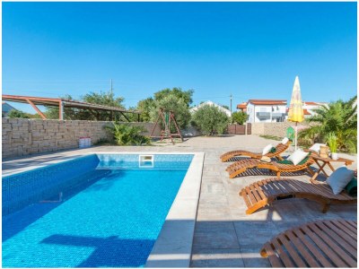 Holiday house Holiday Home Ema with pool - Outdoor photo 6