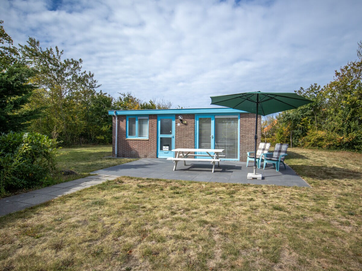 Bungalow Bosrandweg 233 - Outdoor photo 2