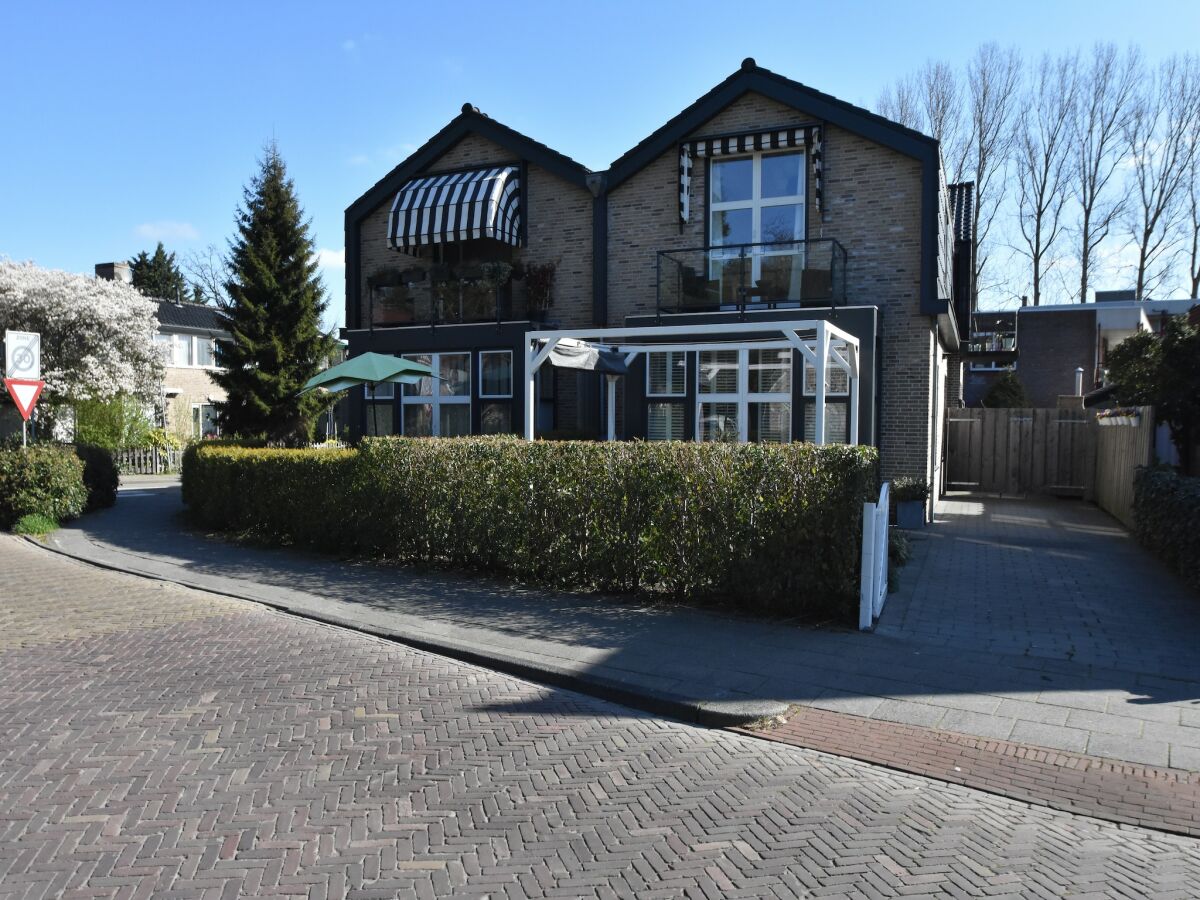 Apartment Cosy flat in Schoorl near forest - Outdoor photo 2